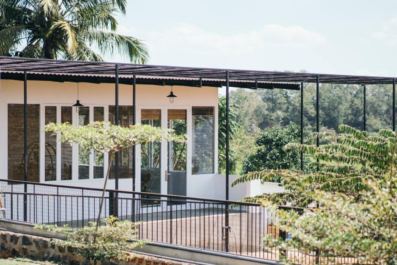 Xom Organic Farm Stay Pleiku Esterno foto