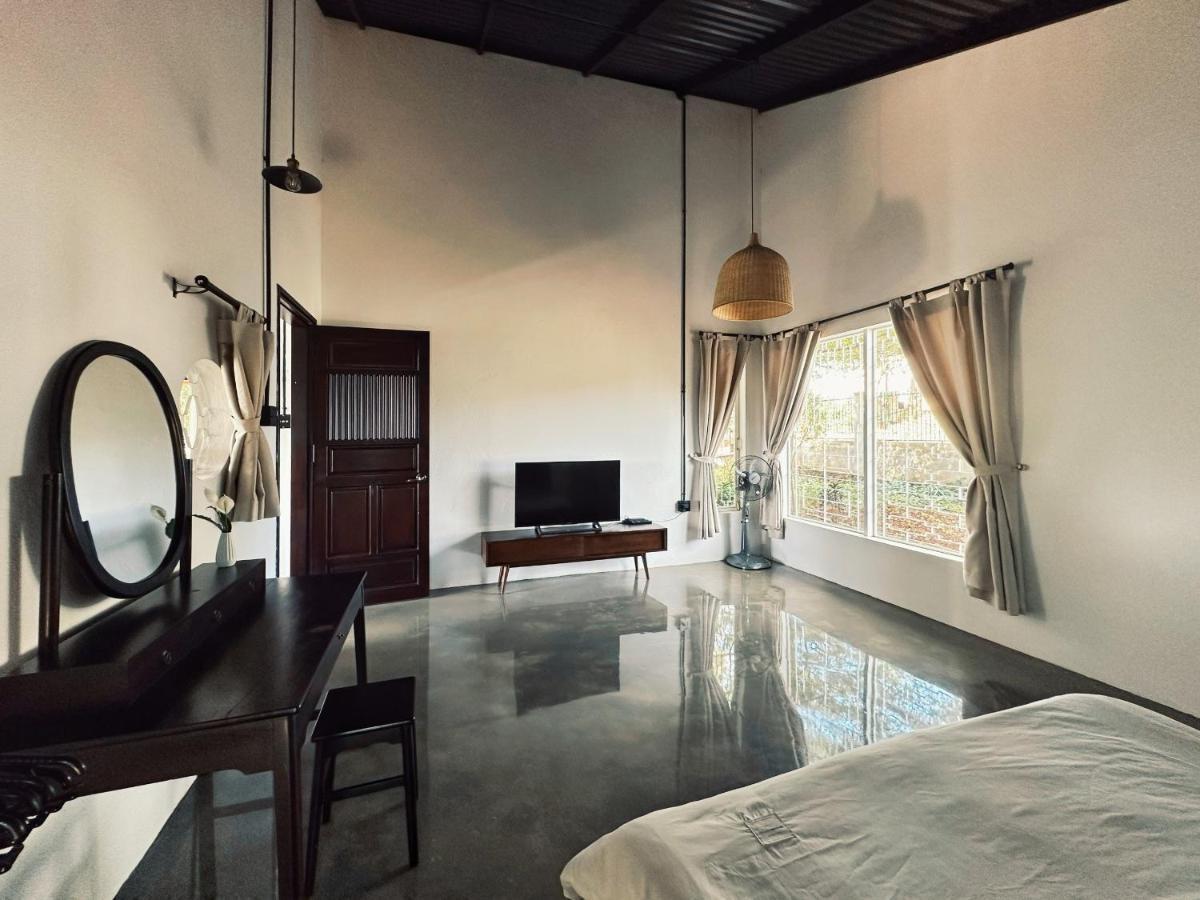 Xom Organic Farm Stay Pleiku Esterno foto